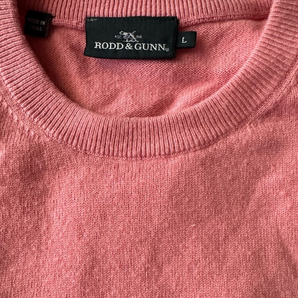 Rodd & Gunn Selwyn Merino Wool and Cashmere Blend Sweater - Picture 3 of 9